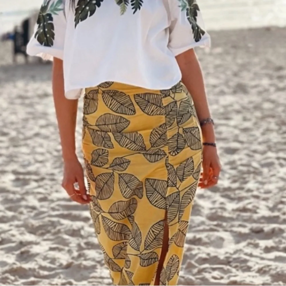 Zara Yellow Leaf Print Women's Skirt size Small